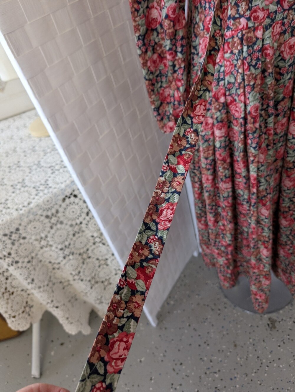 Vintage Dress Laura Ashley Cottagecore Floral Long-Sleeve Midi  Red Rose Print - Picture 5 of 11